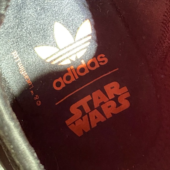 🖤❤️ Adidas NMD R1 Star Wars Darth Vader Black/Red FW2276 - Picture 8 of 11